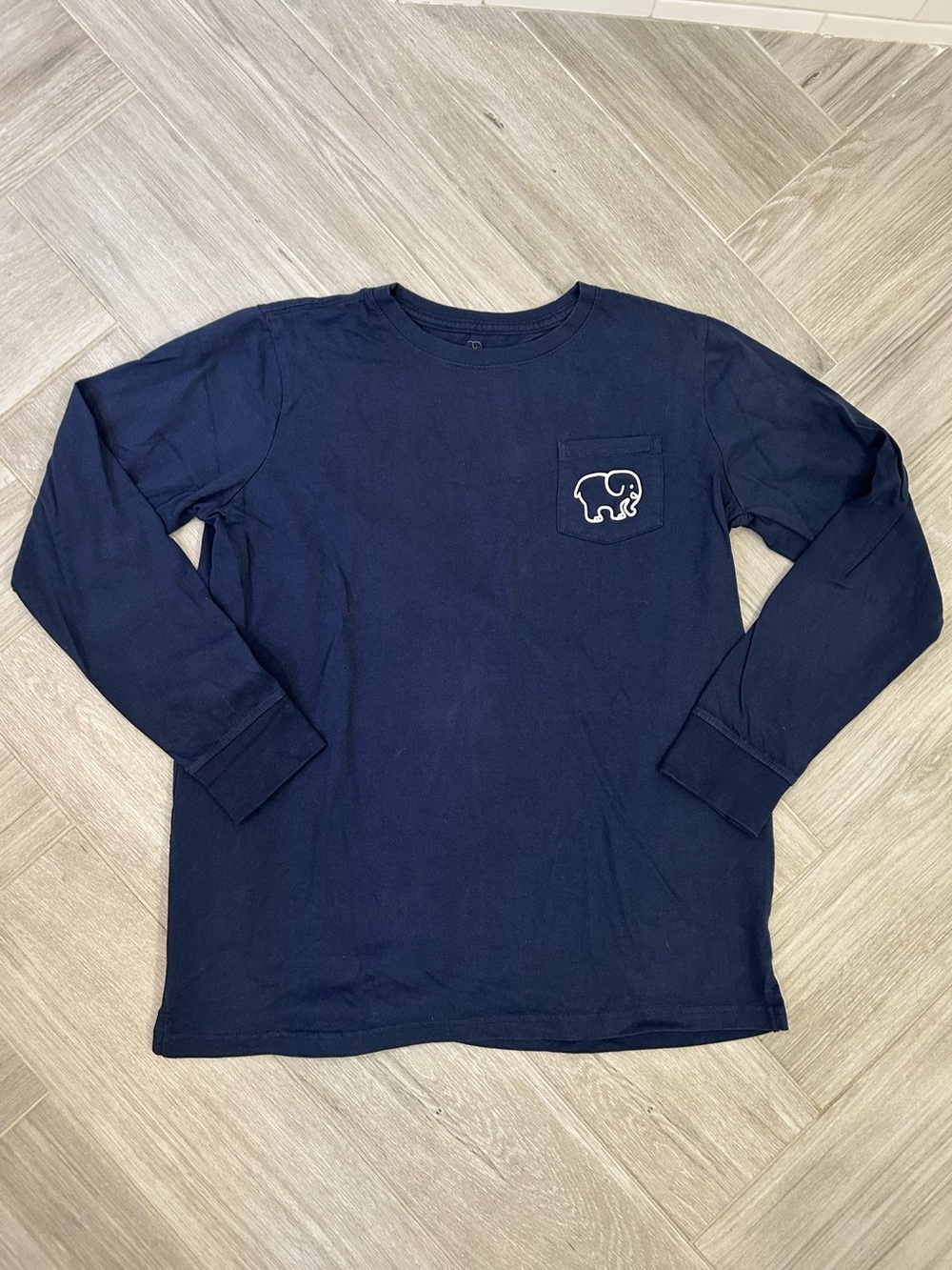 ivory ella Navy Long Sleeve Pocket Tee with Elephant Logo Medium - Picture 2 of 5
